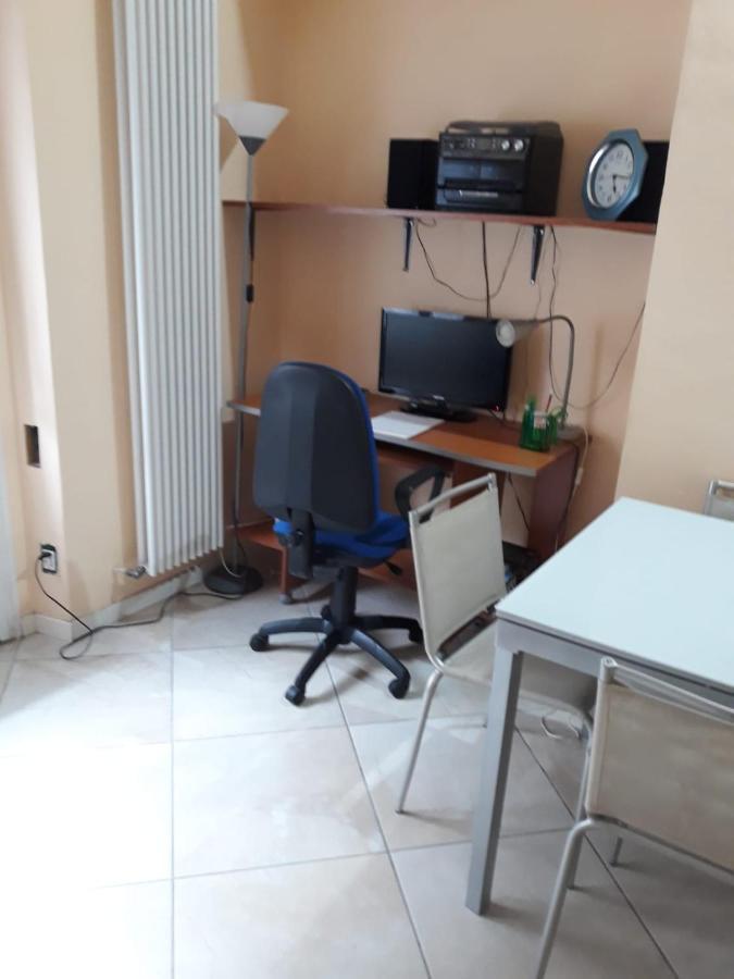 Monolocale Soana Apartment Торино Екстериор снимка